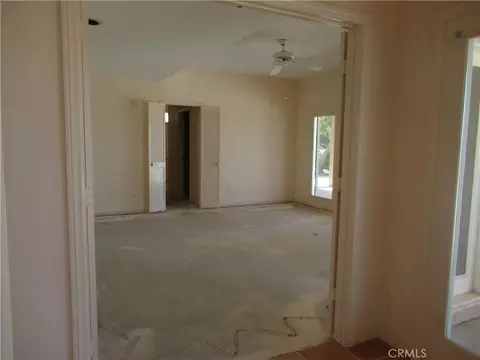 Living - 16445 Koda Way, Apple Valley, CA 92307 photo 2 of 6