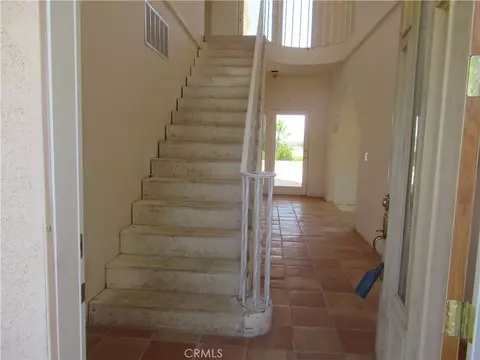 Entry Way - 16445 Koda Way, Apple Valley, CA 92307 photo 2 of 3