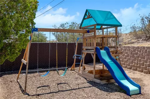 530 Kelly, Barstow, CA 92311 photo 25