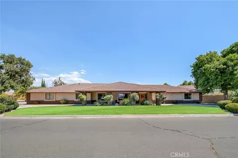 Exterior - 20277 Waco, Apple Valley, CA 92308 photo 2 of 10