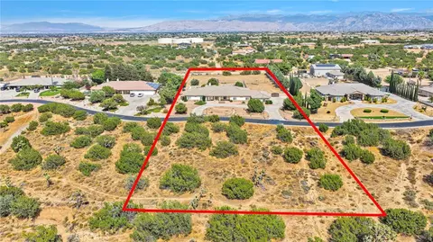 View/Area - 7091 Coriander, Oak Hills, CA 92344 photo 2 of 8