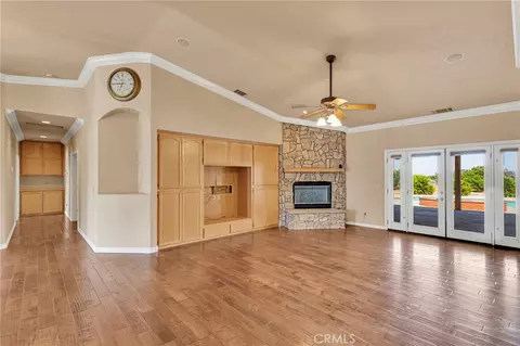 Living - 7091 Coriander, Oak Hills, CA 92344 photo 3 of 13