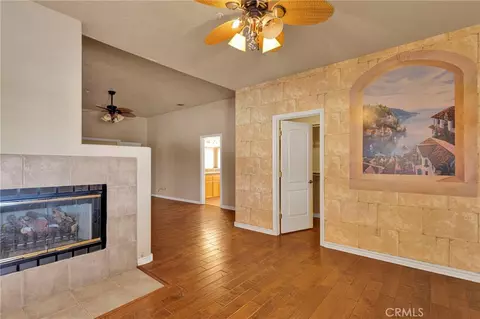 Living - 7091 Coriander, Oak Hills, CA 92344 photo 12 of 13