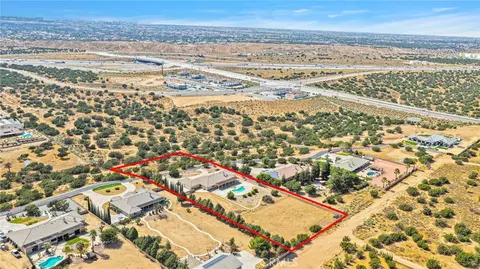 View/Area - 7091 Coriander, Oak Hills, CA 92344 photo 7 of 8