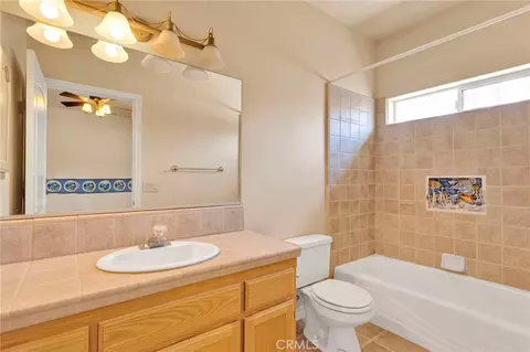 Bath - 7091 Coriander, Oak Hills, CA 92344 photo 4 of 8