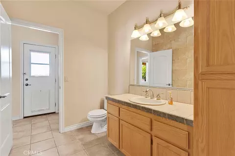 Bath - 7091 Coriander, Oak Hills, CA 92344 photo 1 of 8