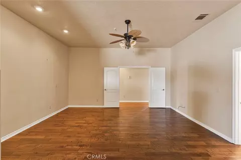Living - 7091 Coriander, Oak Hills, CA 92344 photo 13 of 13