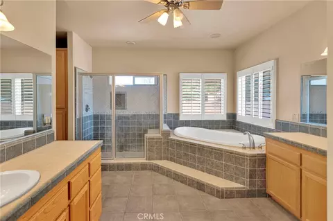 Bath - 7091 Coriander, Oak Hills, CA 92344 photo 7 of 8