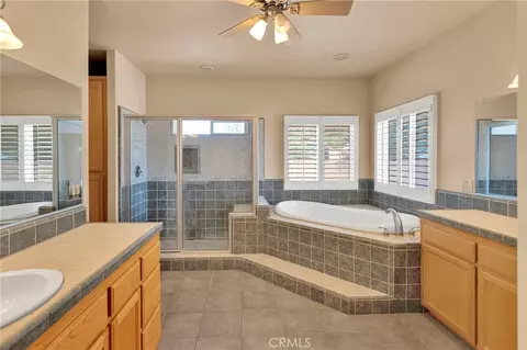 Bath - 7091 Coriander, Oak Hills, CA 92344 photo 7 of 8