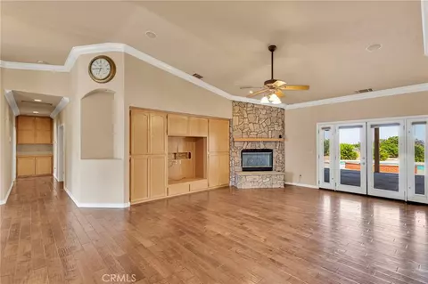 Living - 7091 Coriander, Oak Hills, CA 92344 photo 3 of 13
