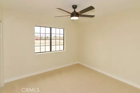 Bedroom - 15620 Comanche Rd, Apple Valley, CA 92307 photo 2 of 4