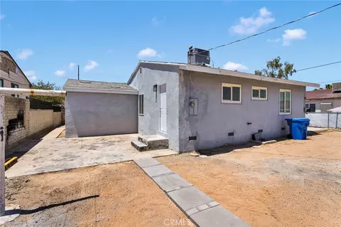 Exterior - 601 Lillian Dr, Barstow, CA 92311 photo 7 of 9