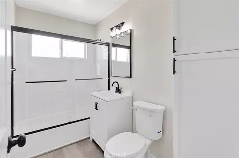Bath - 601 Lillian Dr, Barstow, CA 92311 photo 1 of 1