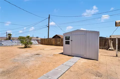 Exterior - 601 Lillian Dr, Barstow, CA 92311 photo 8 of 9