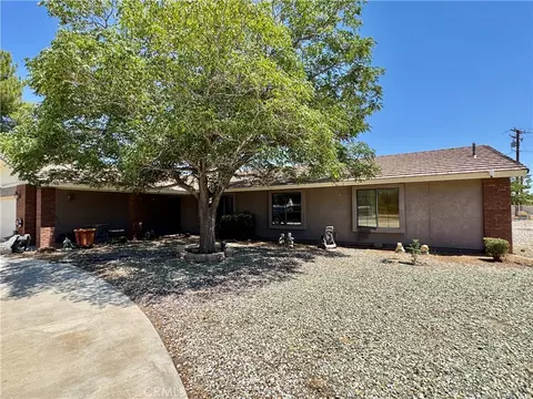 Exterior - 14861 Riverside, Apple Valley, CA 92307 photo 4 of 10