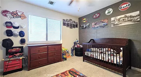 Bedroom - 13930 Crow, Apple Valley, CA 92307 photo 2 of 3