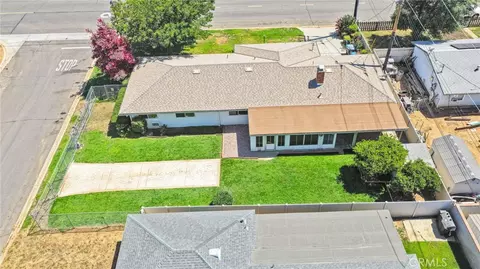 View/Area - 270 E 13th St, Beaumont, CA 92223 photo 3 of 5