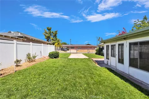Exterior - 270 E 13th St, Beaumont, CA 92223 photo 7 of 10