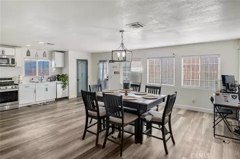 Dining - 960 Purple Sage Ct, Barstow, CA 92311 photo 4 of 4