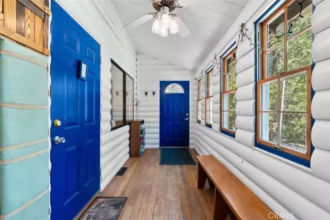 Entry Way - 1143 Robin Rd, Wrightwood, CA 92397 photo 1 of 2