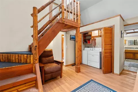 Entry Way - 1143 Robin Rd, Wrightwood, CA 92397 photo 2 of 2