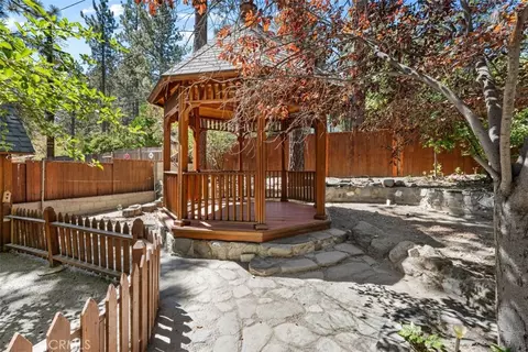 Exterior - 1143 Robin Rd, Wrightwood, CA 92397 photo 8 of 11