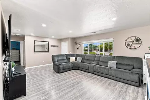 Living - 16935 Sage St, Hesperia, CA 92345 photo 1 of 2