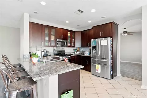 Kitchen - 8188 Turko Ave, Hesperia, CA 92344 photo 3 of 4