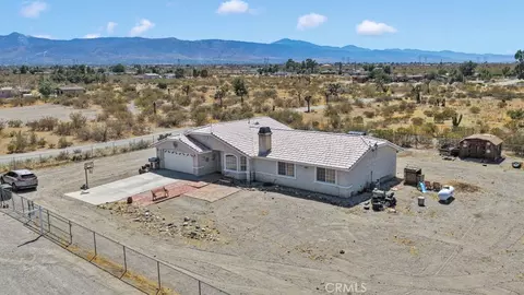 View/Area - 13014 Riggins Rd, Phelan, CA 92371 photo 5 of 7