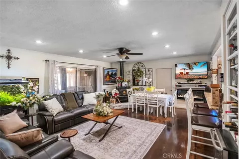 Living - 15436 Greenwood, Hesperia, CA 92345 photo 1 of 1