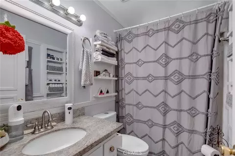 Bath - 15436 Greenwood, Hesperia, CA 92345 photo 1 of 1