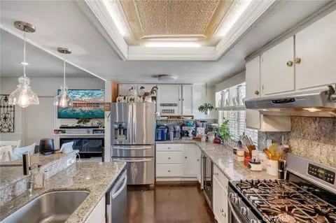 Kitchen - 15436 Greenwood, Hesperia, CA 92345 photo 2 of 2