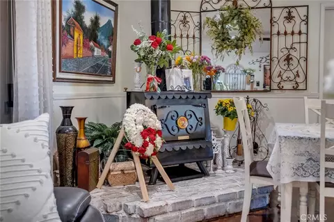 Entry Way - 15436 Greenwood, Hesperia, CA 92345 photo 2 of 2