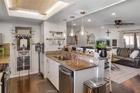 Kitchen - 15436 Greenwood, Hesperia, CA 92345 photo 2 of 2