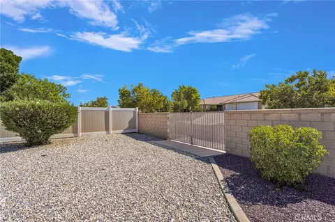 Exterior - 13490 Paraiso, Apple Valley, CA 92308 photo 14 of 15