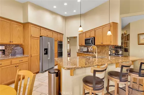Kitchen - 13490 Paraiso, Apple Valley, CA 92308 photo 2 of 3