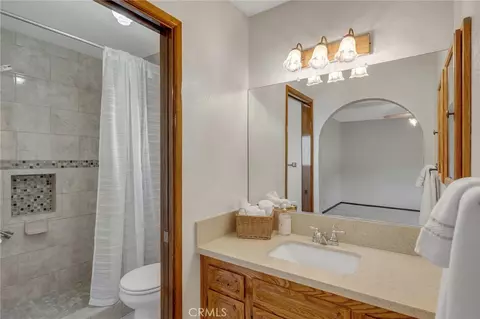 Bath - 17239 Candlewood, Apple Valley, CA 92307 photo 2 of 4