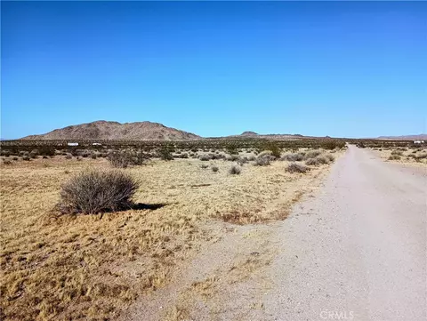 20 Wagonwheel Trl, Helendale, CA 92342 photo 5