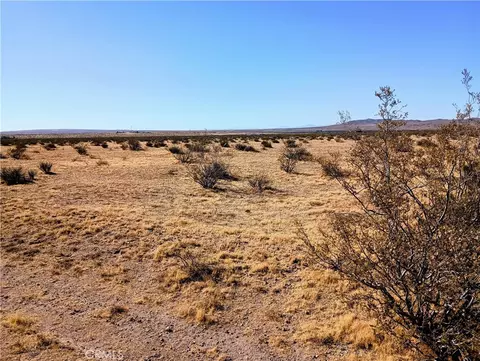 20 Wagonwheel Trl, Helendale, CA 92342 photo 7