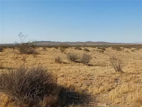 20 Wagonwheel Trl, Helendale, CA 92342 photo 6