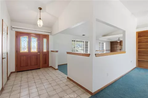 Entry Way - 8451 Sky Hbr, Phelan, CA 92371 photo 2 of 3