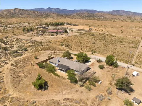 View/Area - 8451 Sky Hbr, Phelan, CA 92371 photo 5 of 5