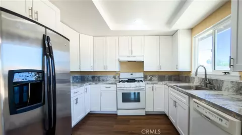 Kitchen - 15576 Ute Rd, Apple Valley, CA 92307 photo 1 of 3