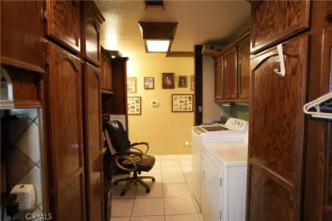 Other - 1041 Antelope Ln, Barstow, CA 92311 photo 5 of 9