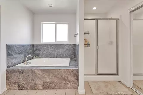 Bath - 17889 Sycamore, Hesperia, CA 92345 photo 2 of 6