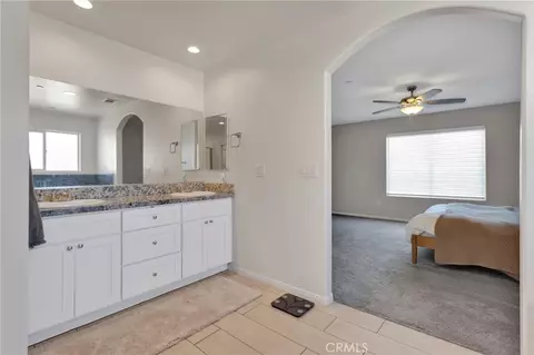 Entry Way - 17889 Sycamore, Hesperia, CA 92345 photo 9 of 10
