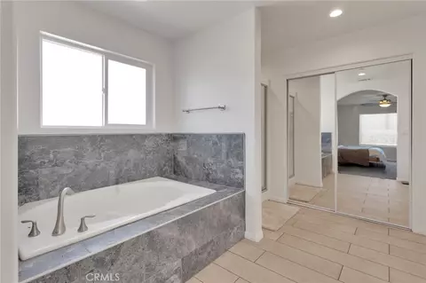 Bath - 17889 Sycamore, Hesperia, CA 92345 photo 1 of 6