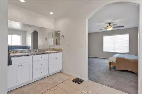 Entry Way - 17889 Sycamore, Hesperia, CA 92345 photo 9 of 10