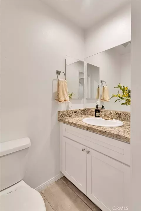 Bath - 17889 Sycamore, Hesperia, CA 92345 photo 6 of 6