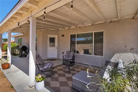 Exterior - 17889 Sycamore, Hesperia, CA 92345 photo 4 of 5